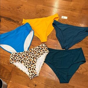 Women’s assorted bikini bottoms size large.